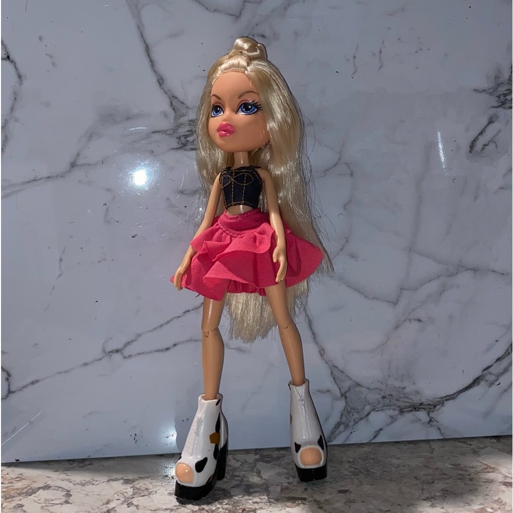 MGA Bratz Chloe Doll